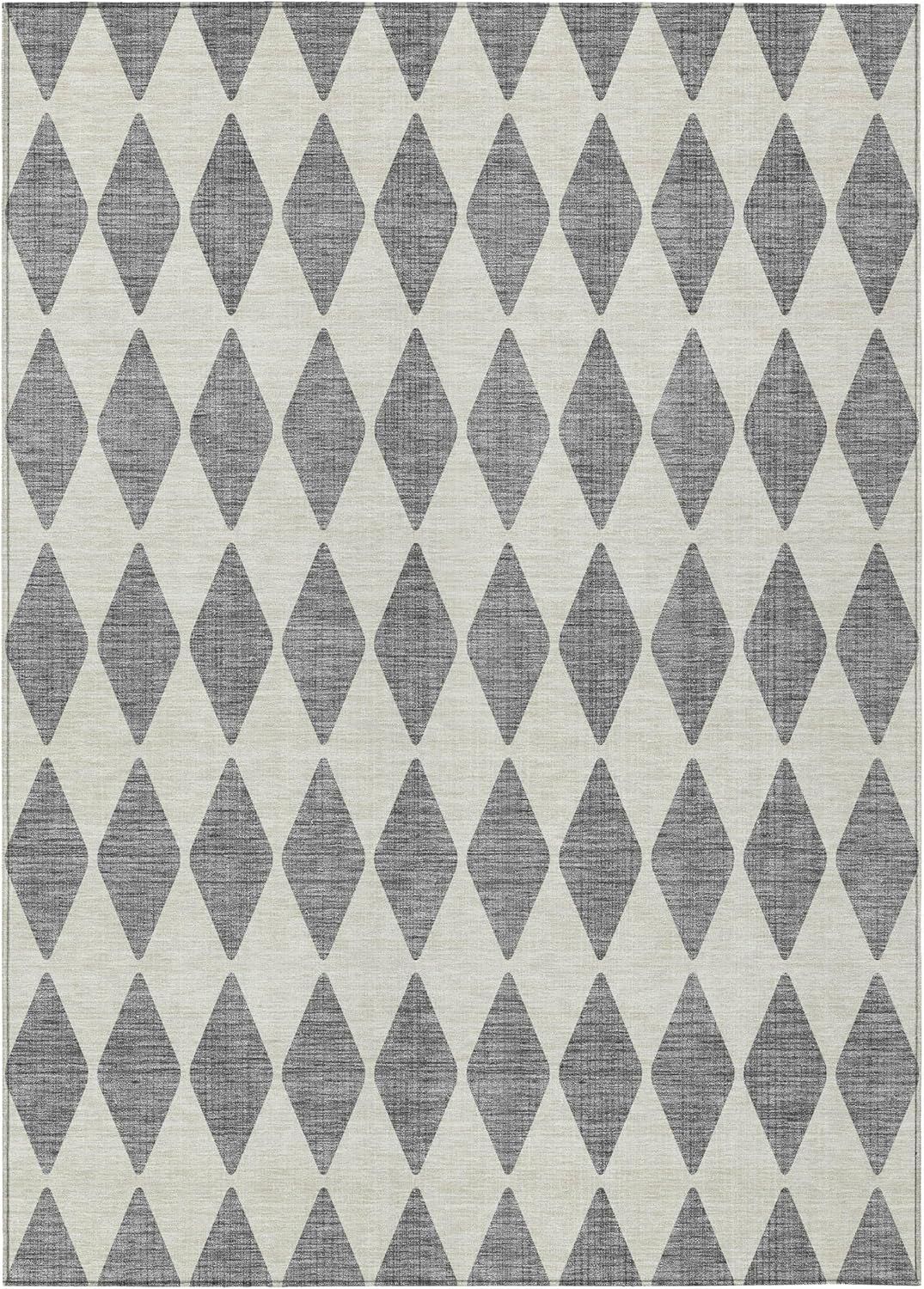 Gray Diamond Pattern Indoor Outdoor Area Rug 3' x 5'