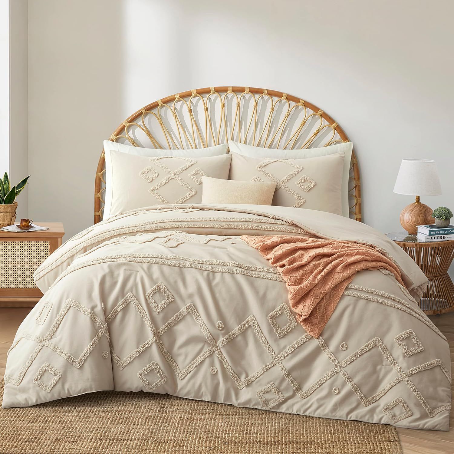 Cream Tufted Jacquard Queen Comforter Set with Pillowcases