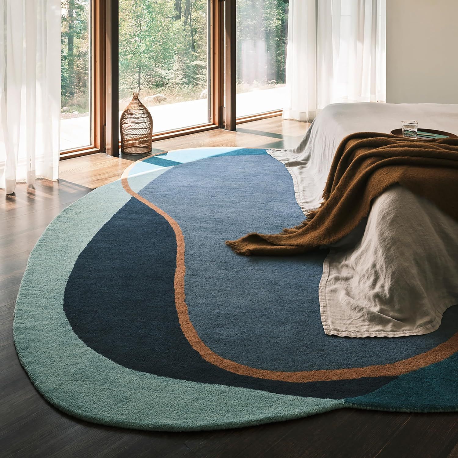 Greenwich Blue Abstract Wool Handmade 5' x 8' Area Rug