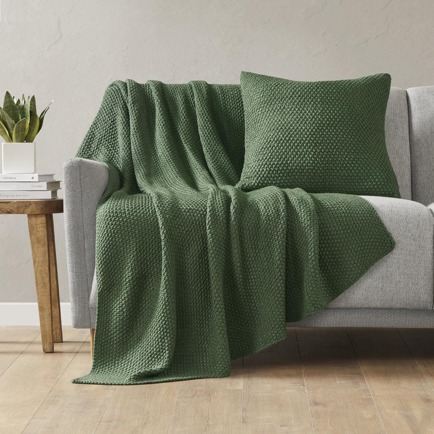 Green Knitted Acrylic Machine Washable Throw Blanket