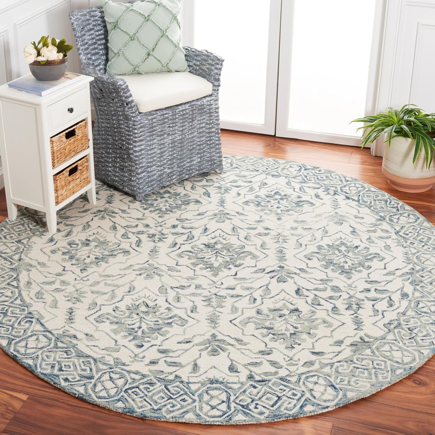 Handmade Light Blue and Ivory Tufted Wool Round Rug