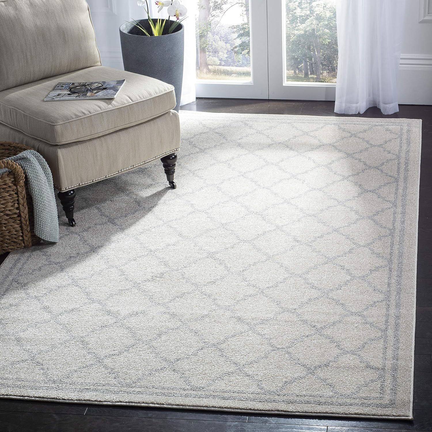 Beige & Light Grey Geometric 6' x 9' Synthetic Area Rug