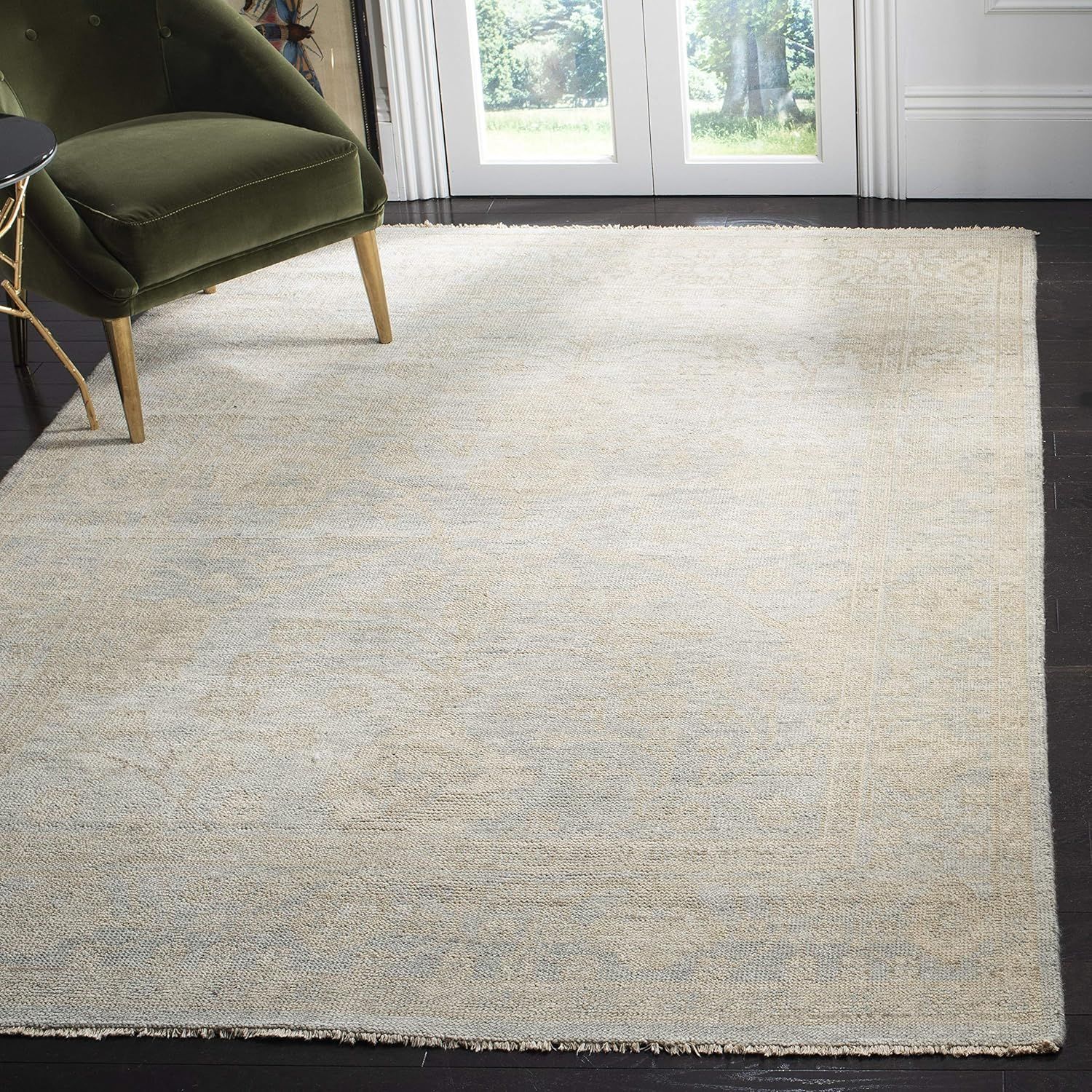 SAFAVIEH Izmir Collection Area Rug - 9' x 12', Light Blue & Ivory, Hand-Knotted Traditional New Zealand Wool, Ideal for High Traffic Areas in Living Room, Bedroom (IZM134M)