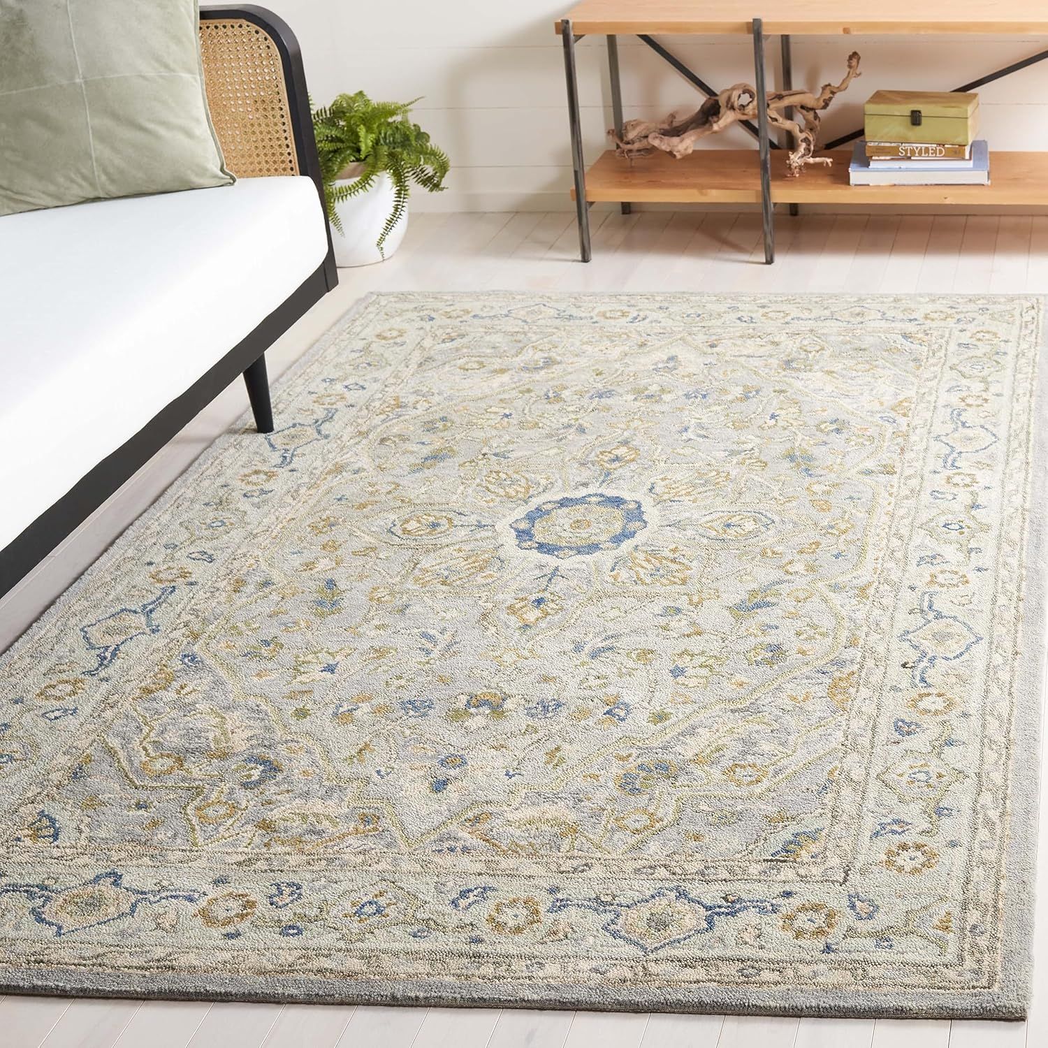 Ivory Hand-Tufted Wool Rectangular 6' x 9' Rug