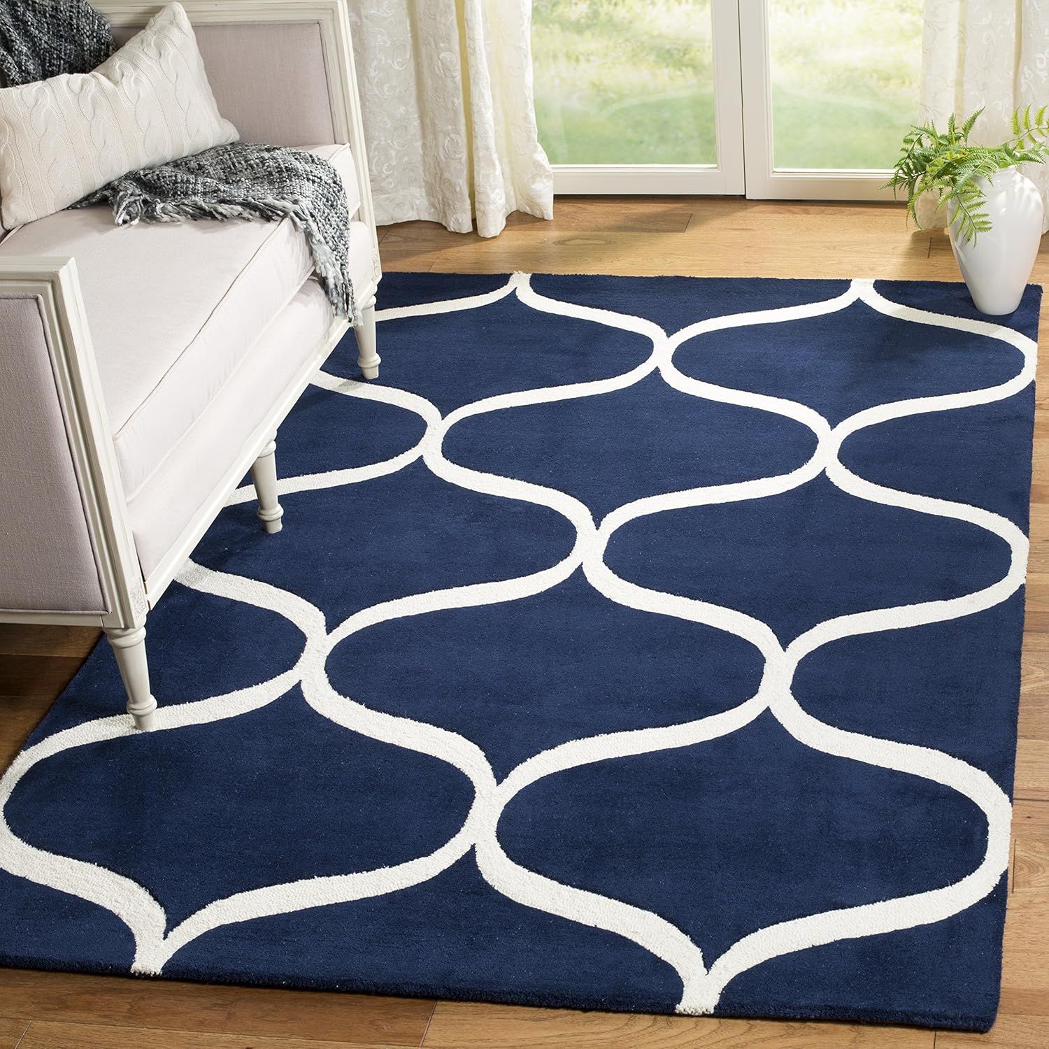 Handmade Cambridge Dark Blue/Ivory Wool 4'x6' Tufted Rug