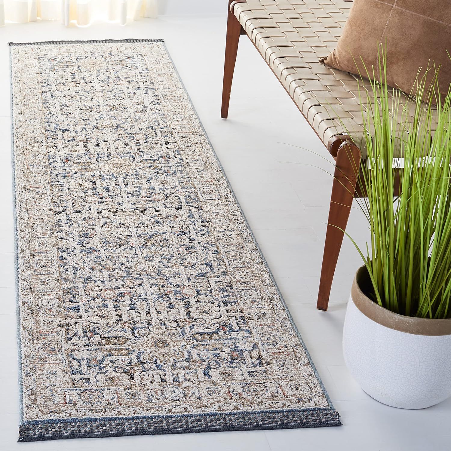 Vivaldi Elegance 2'2" x 8' Runner Blue/Ivory Synthetic Oriental Rug