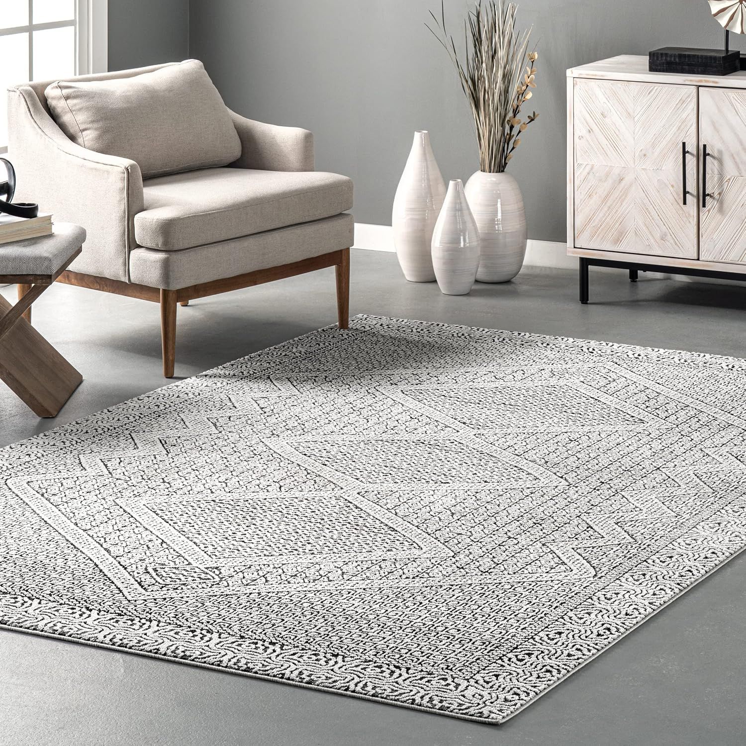 Exie Traditional Gray Synthetic 10' x 14' Easy Care Area Rug