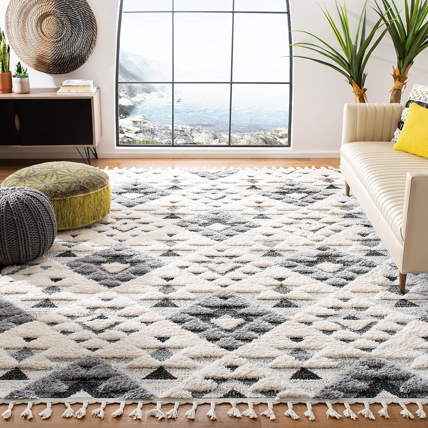 Ivory and Gray Diamond Pattern Rectangular Shag Rug