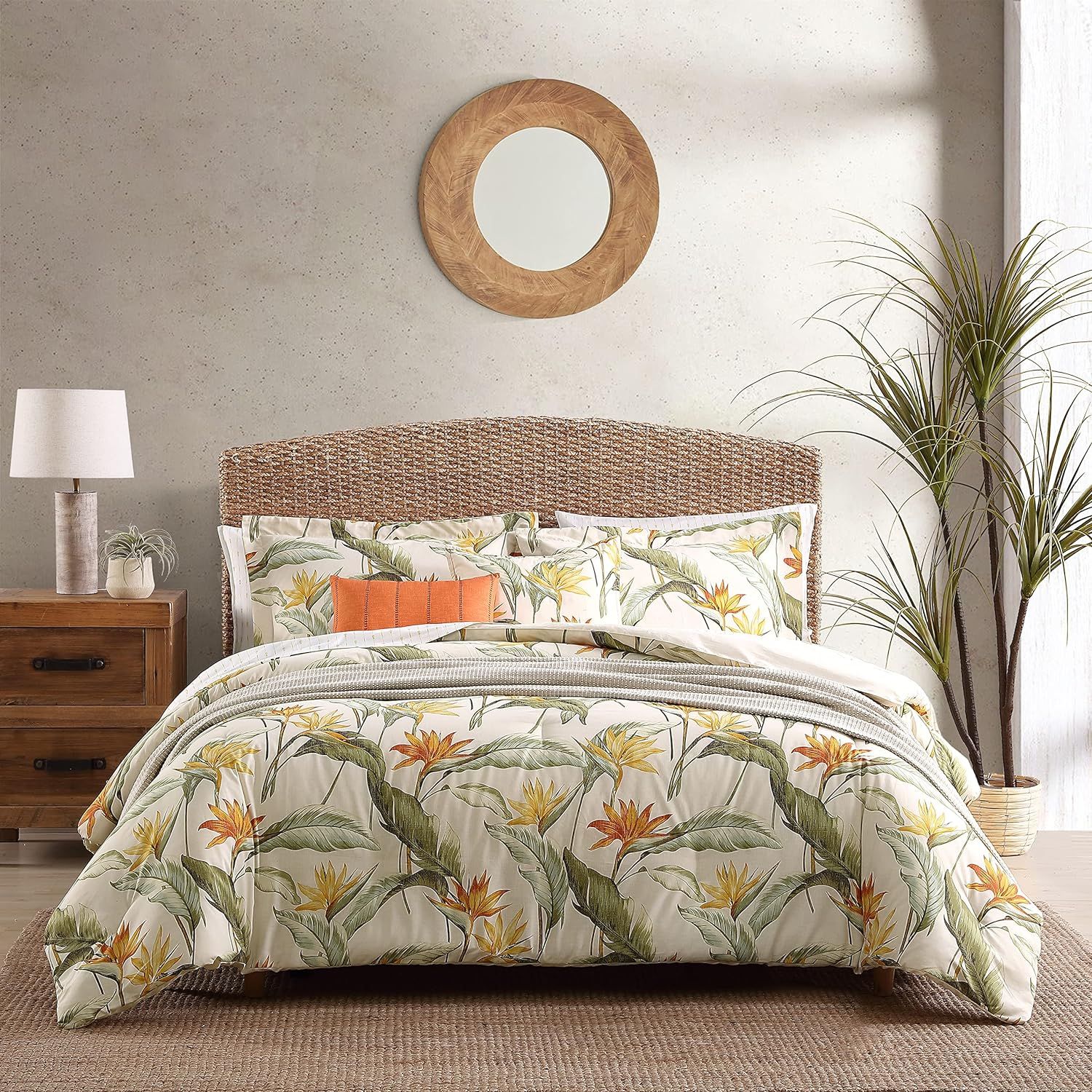 Ivory and Green Cotton Reversible Full Comforter Set