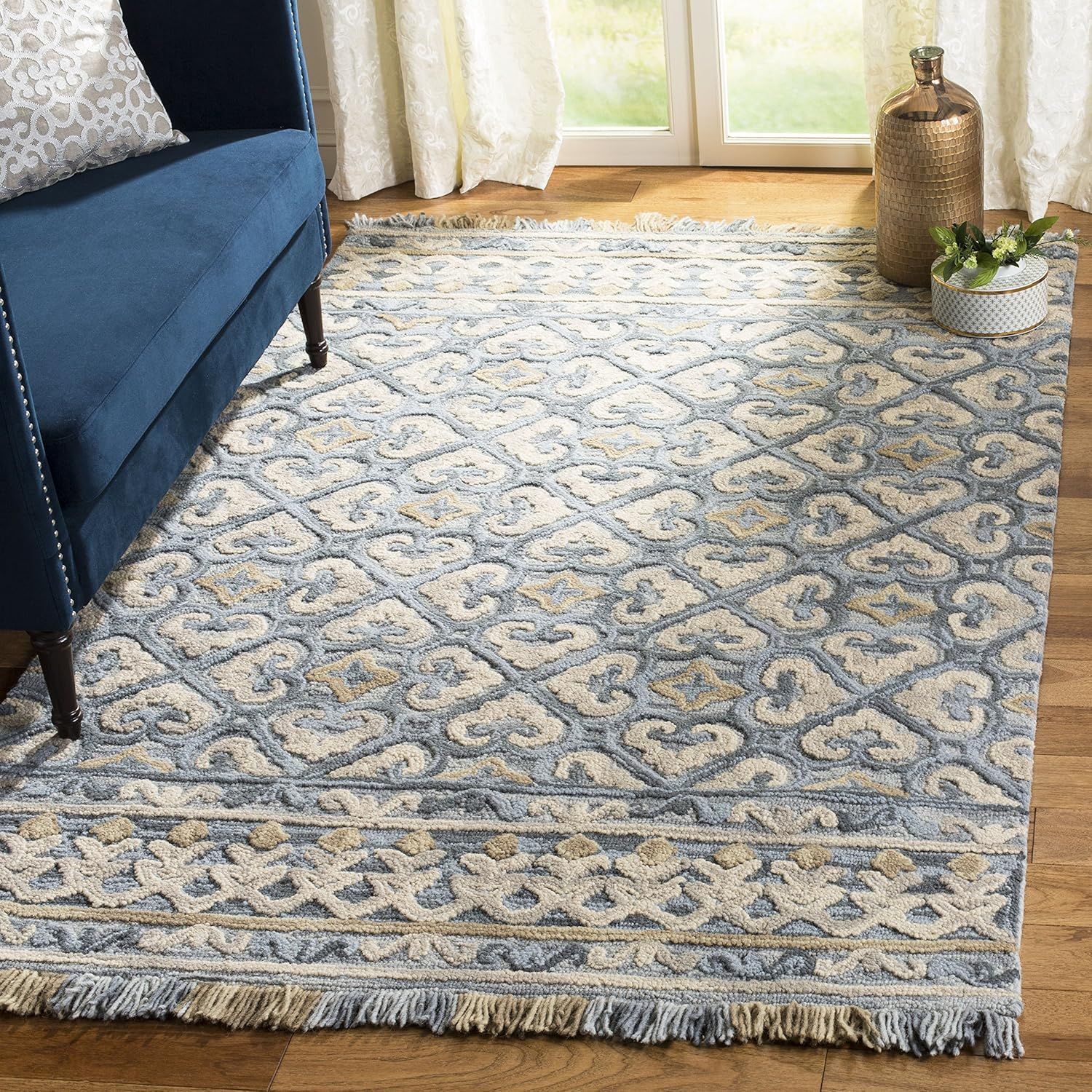 Handmade Blue and Beige Wool 8' x 10' Tufted Area Rug