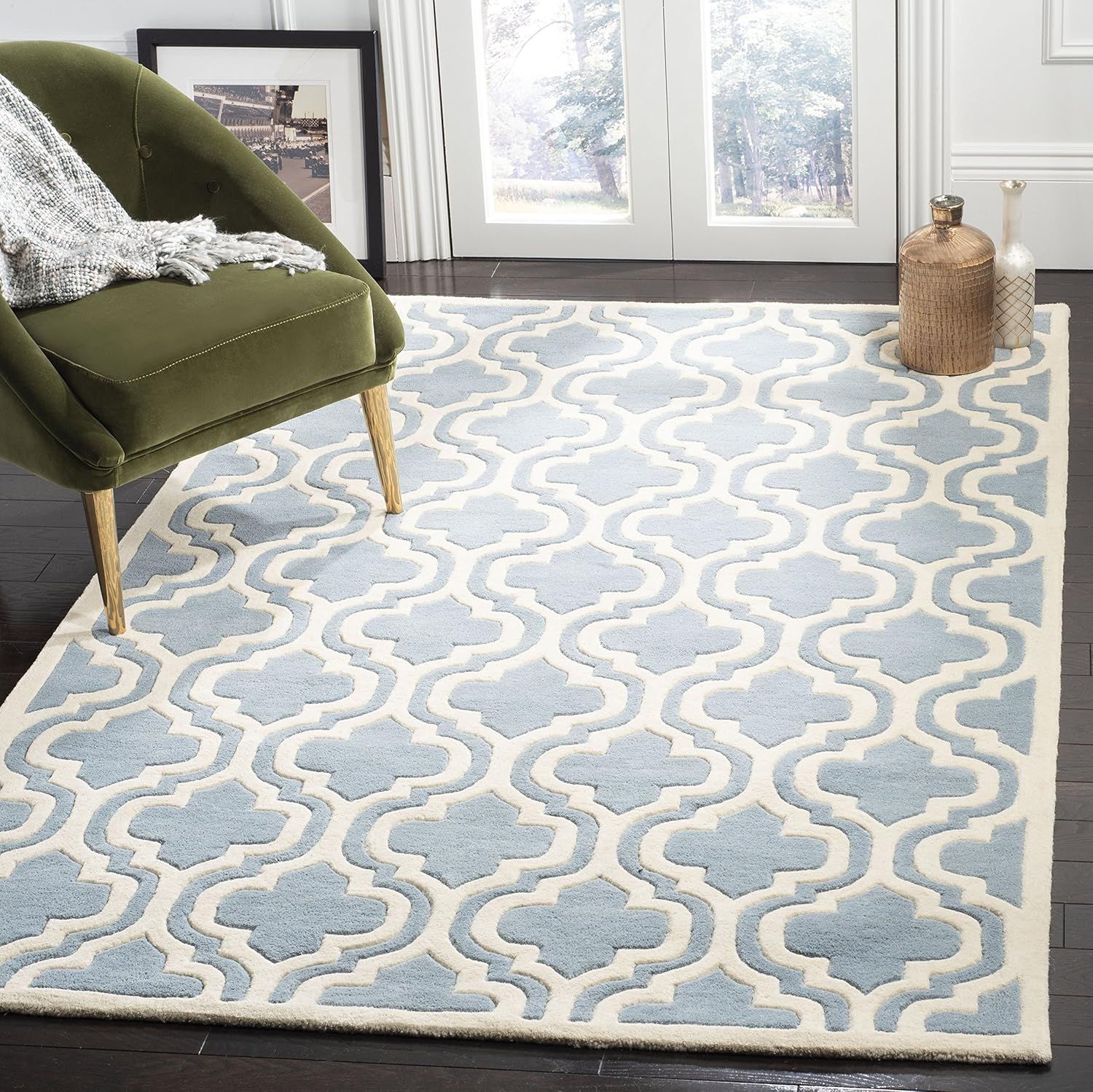 Blue and Ivory Hand-Tufted Wool Area Rug, 3' x 5'