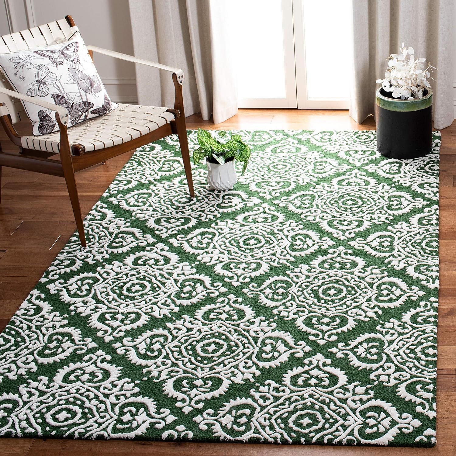 Ivory and Green Hand-Tufted Wool Rectangular Rug