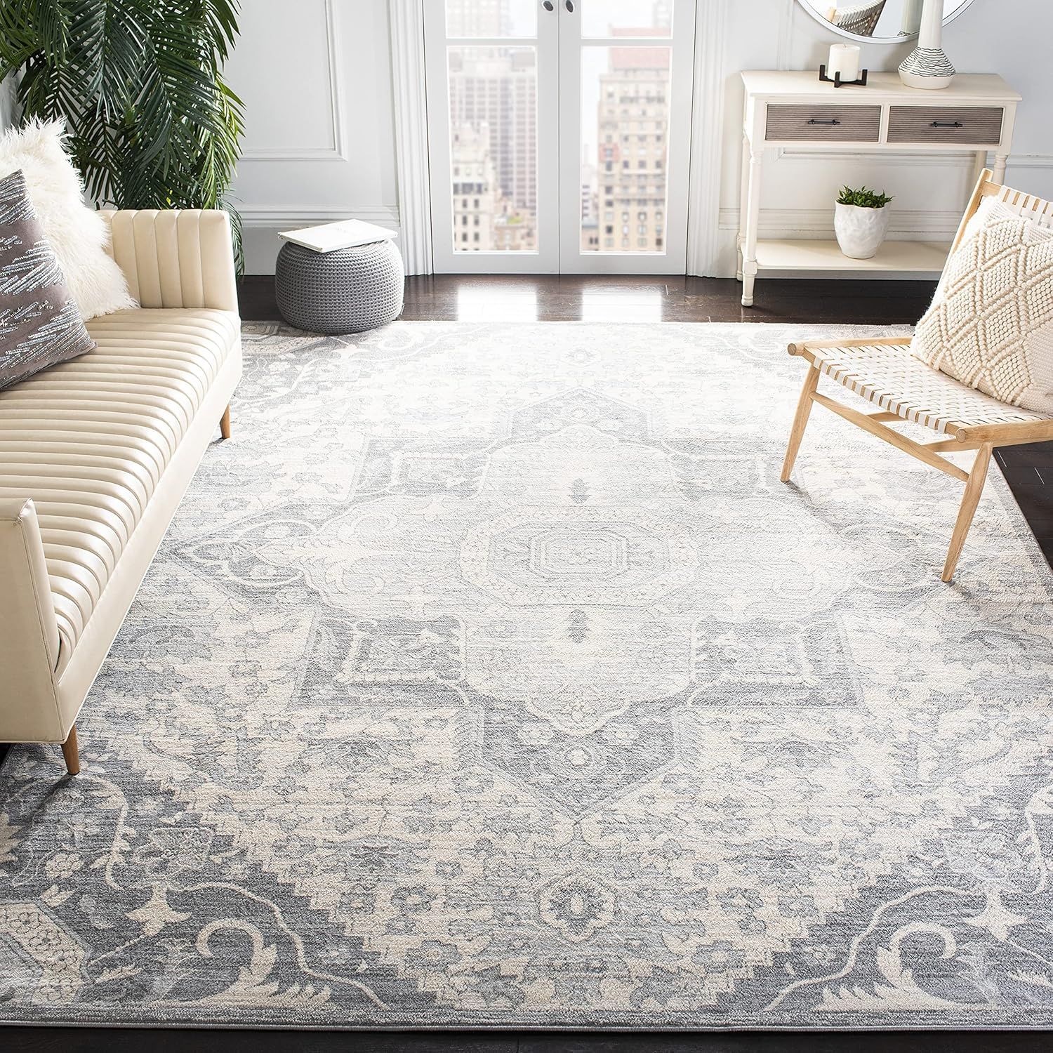 Brentwood 3' x 5' Grey and Cream Synthetic Non-Slip Area Rug
