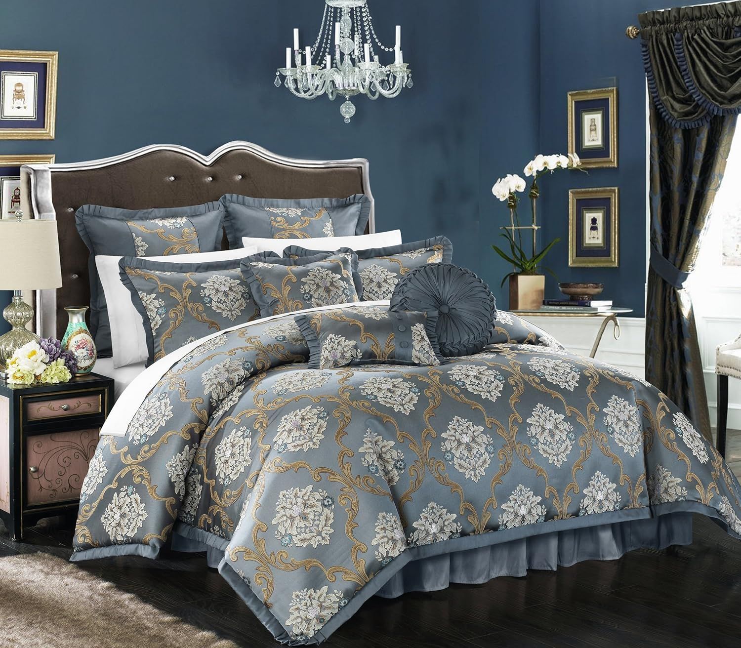 Blue Jacquard Queen Comforter Set with Decorative Pillows