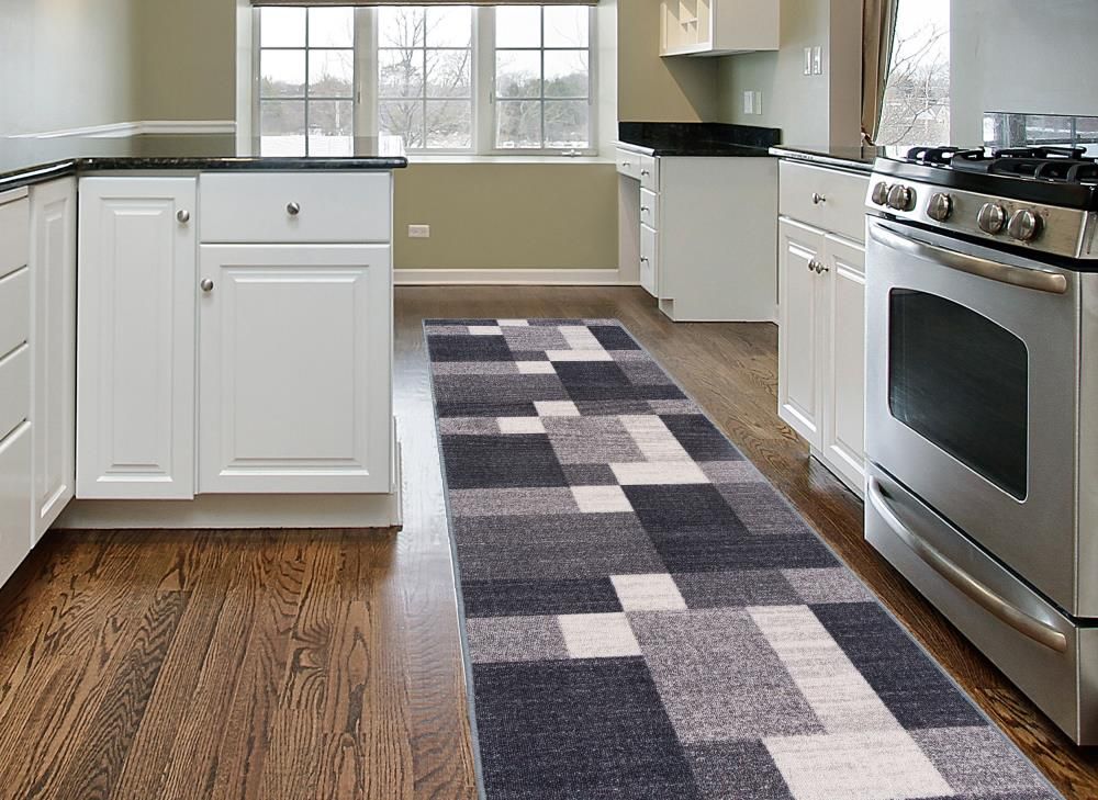 Gray Geometric Non-Slip Washable Runner Rug 2' x 7'