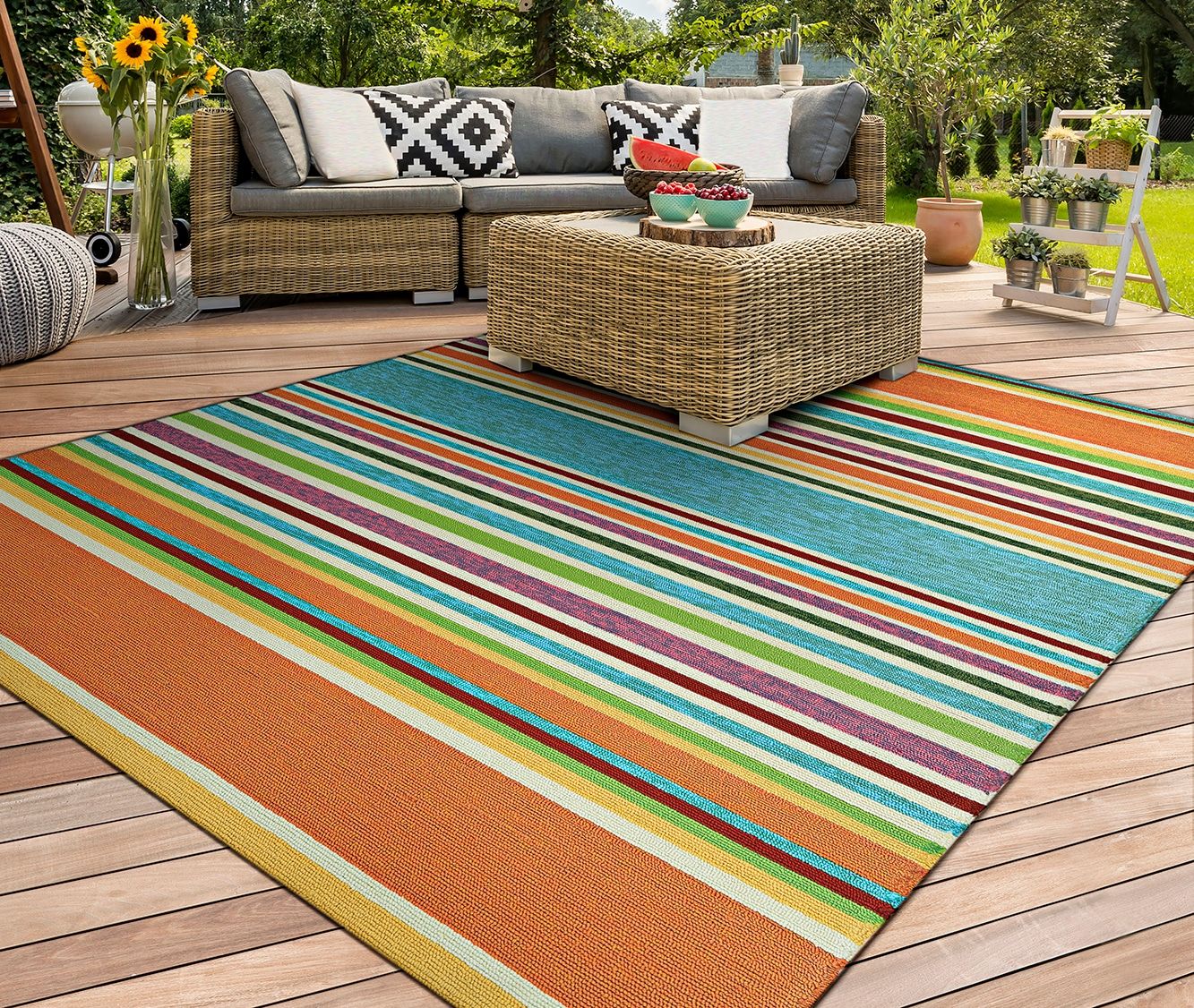 Covington Coastal Charm Blue Stripe Handcrafted Rug 2' x 4'