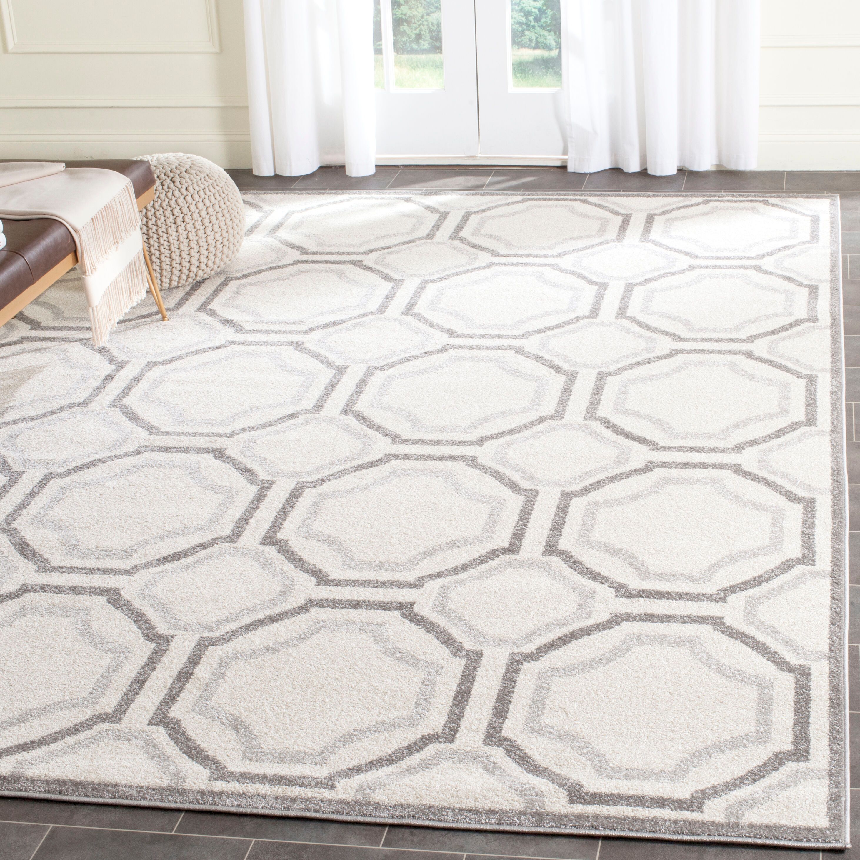 Ivory Geometric Synthetic Non-slip 10' x 14' Area Rug