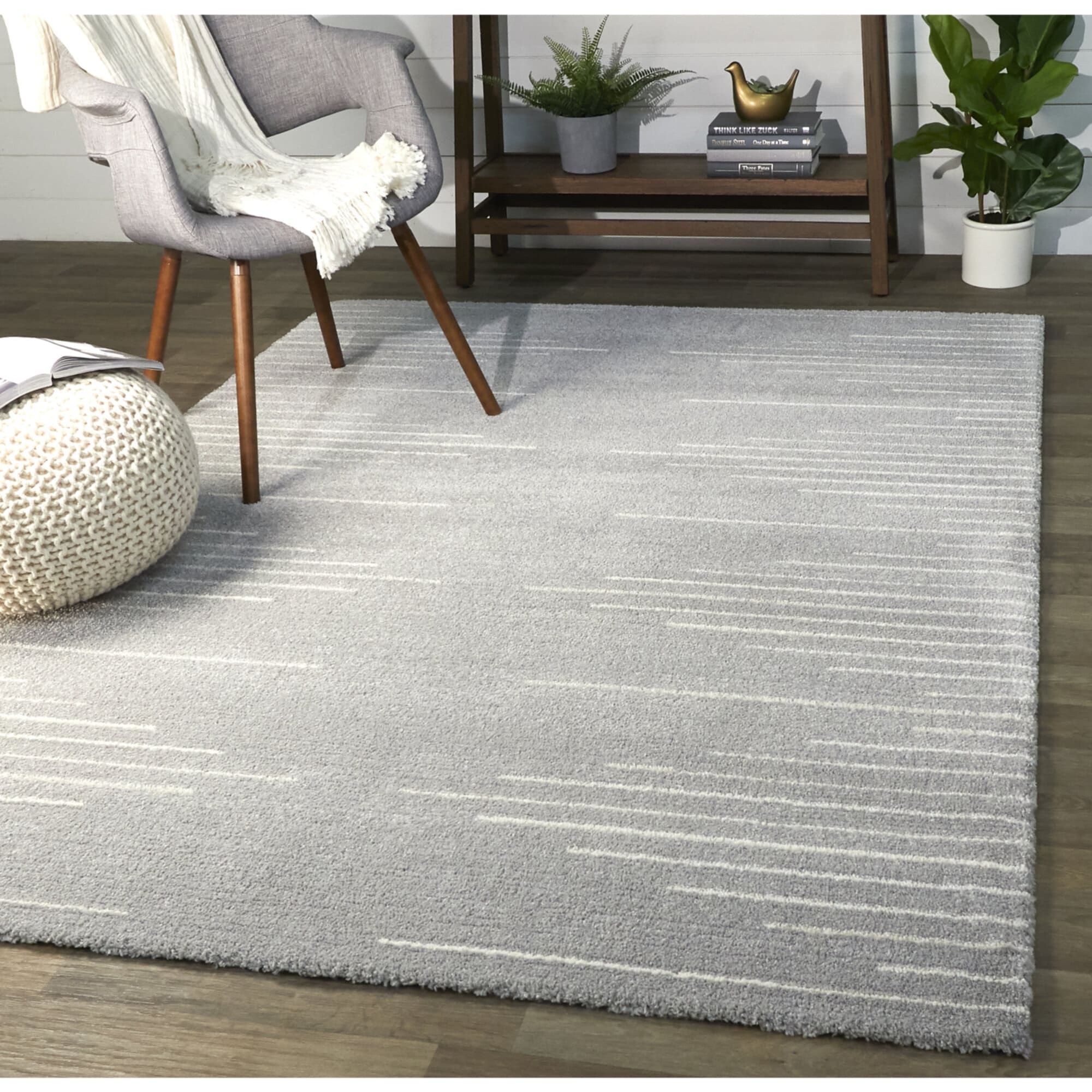 Northern Coziness Handmade Gray Stripe 5' x 7' Area Rug