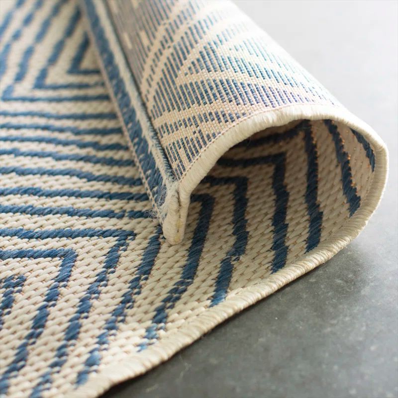 nuLOOM 62''x24'' Reversible Wavy Chevron Blue Square Rug