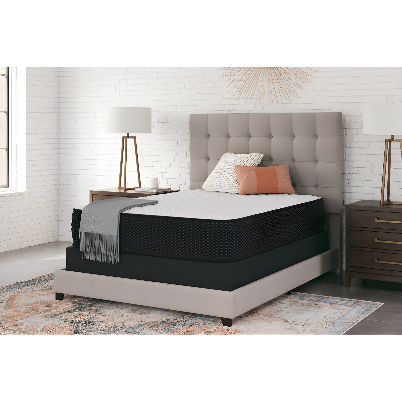 Full Size White Gel Memory Foam Innerspring Mattress