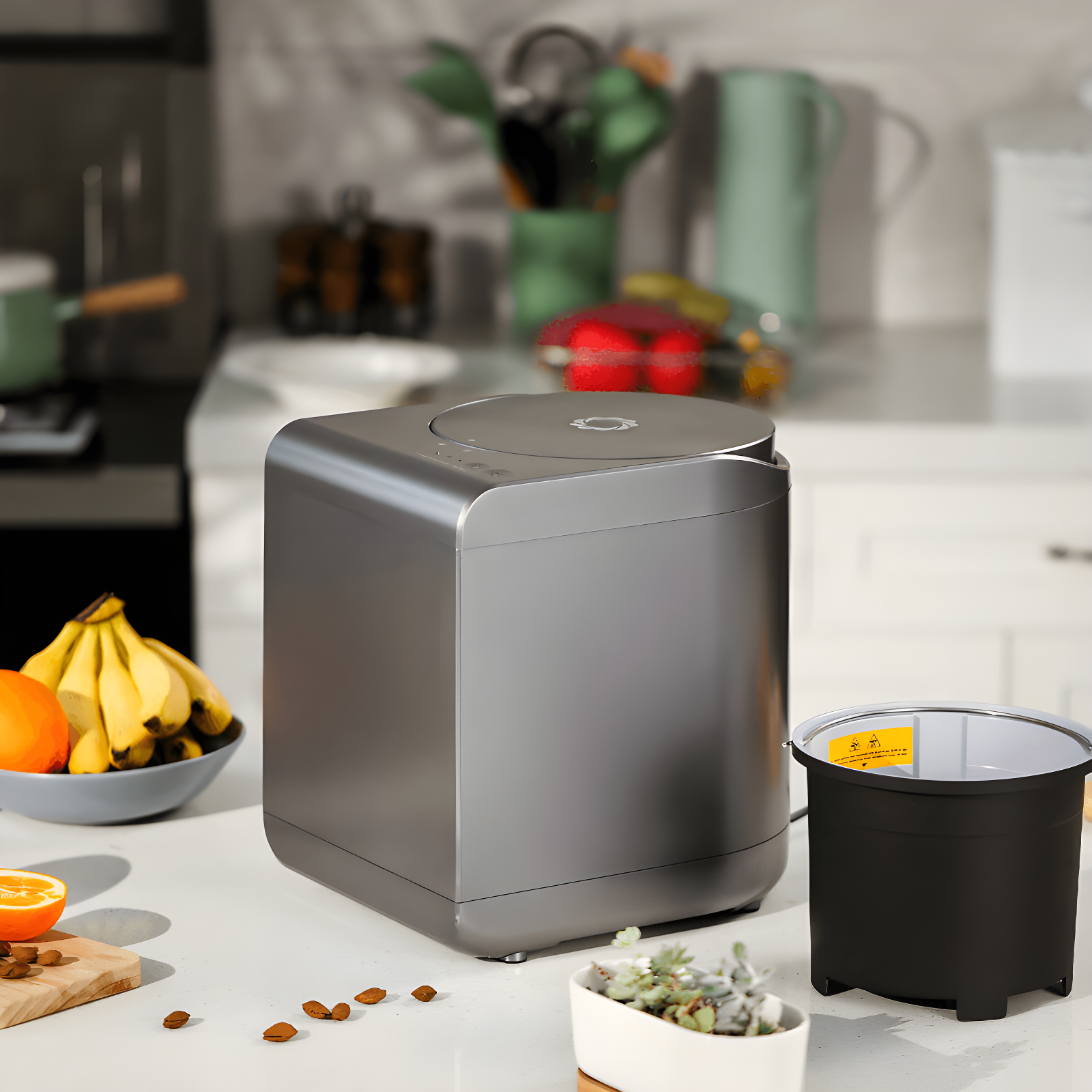 Gunmetal Gray Electric Kitchen Composter with SHARKSDEN Tri-Blade