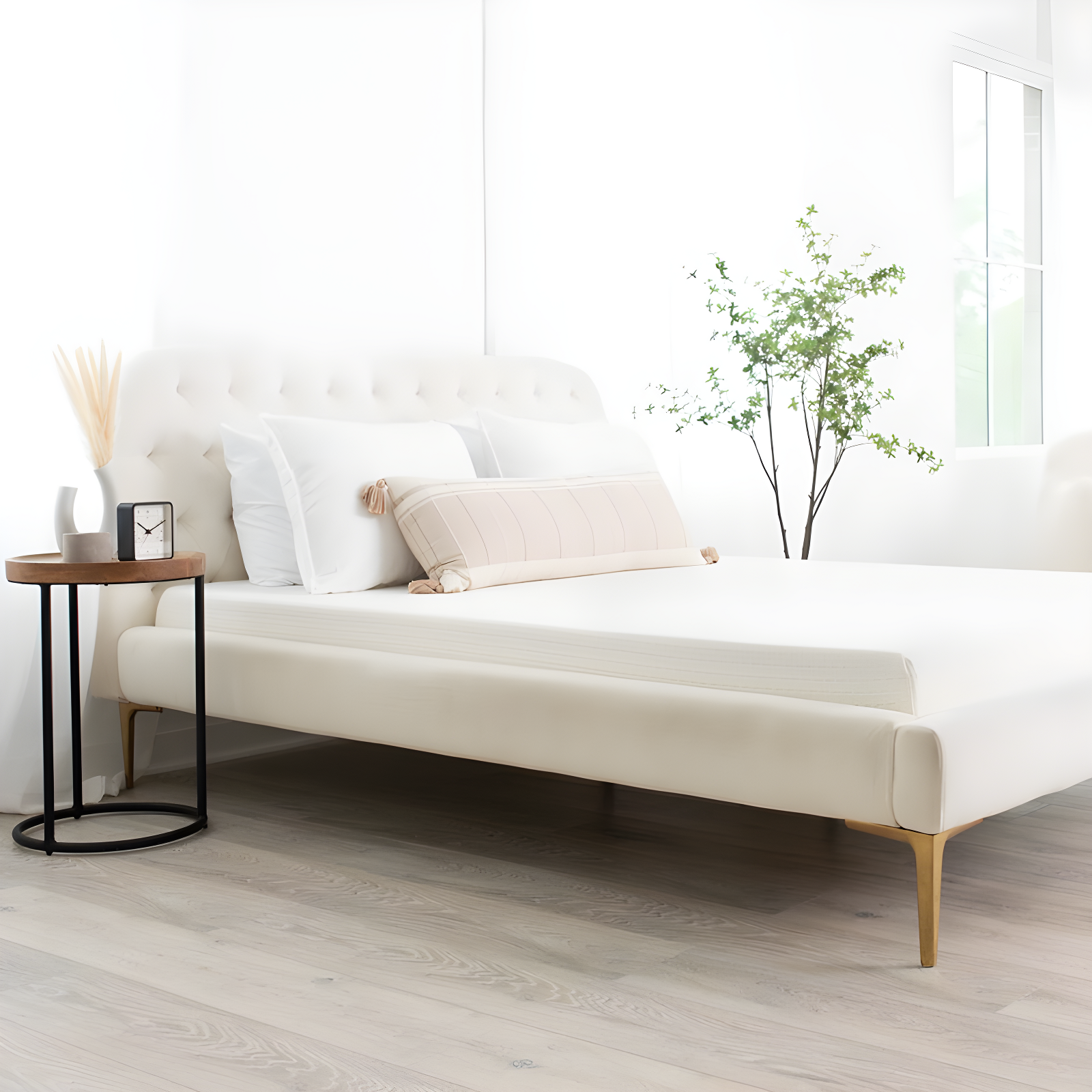 White 8-Inch Medium Firm Memory Foam Queen Mattress