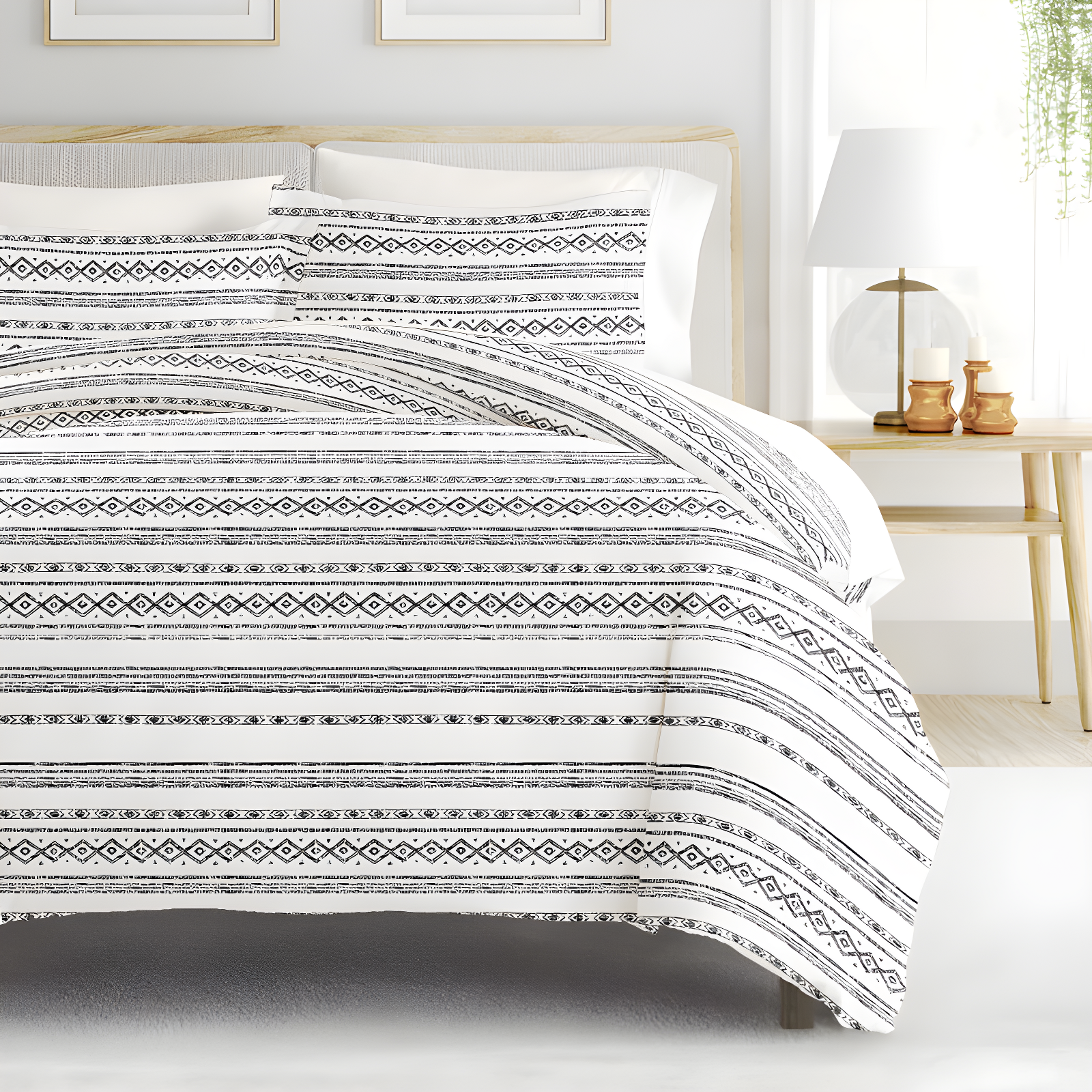 Light Gray and White Geo Threads Microfiber Full/Queen Duvet Cover Set