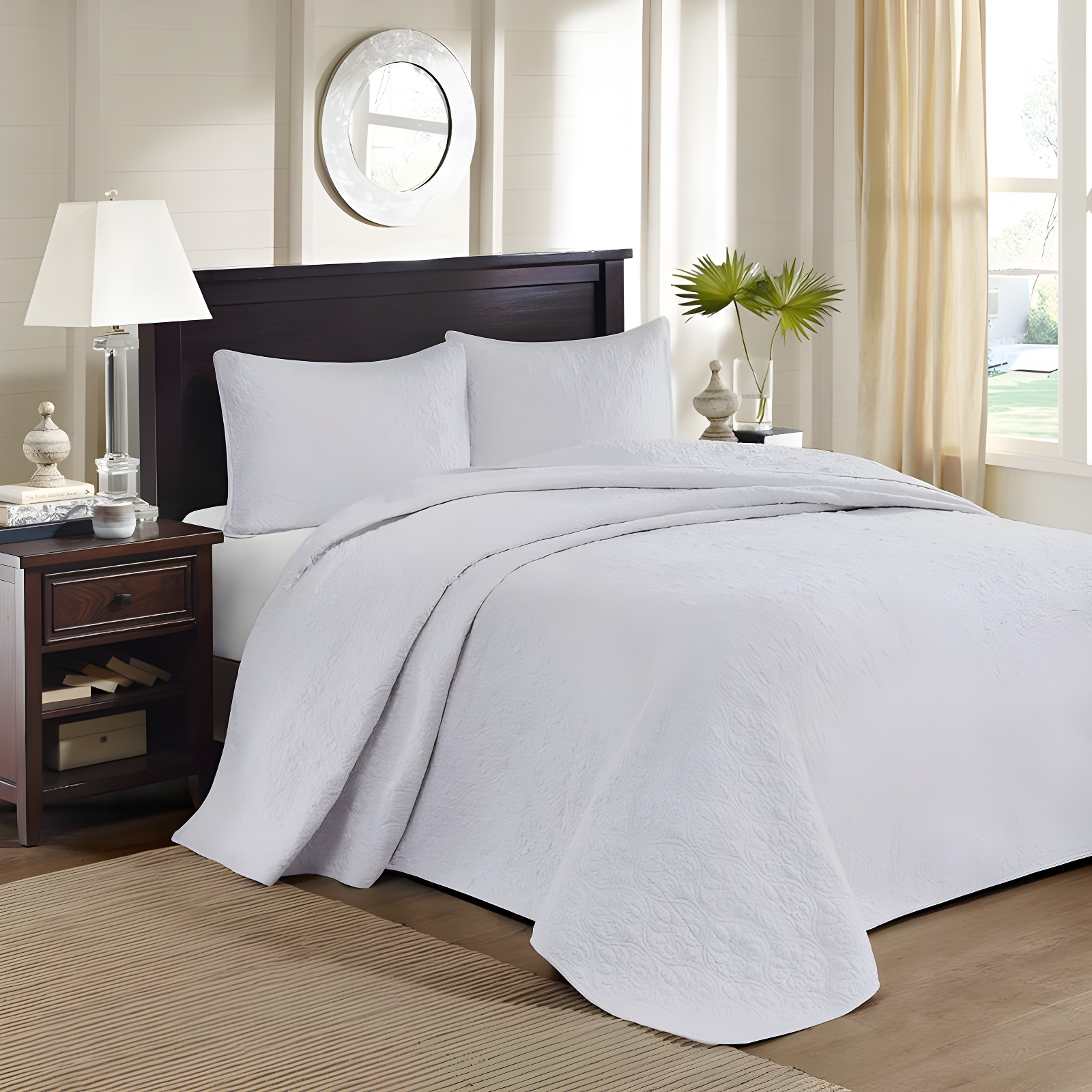 White Full Reversible Microfiber Bedspread Set