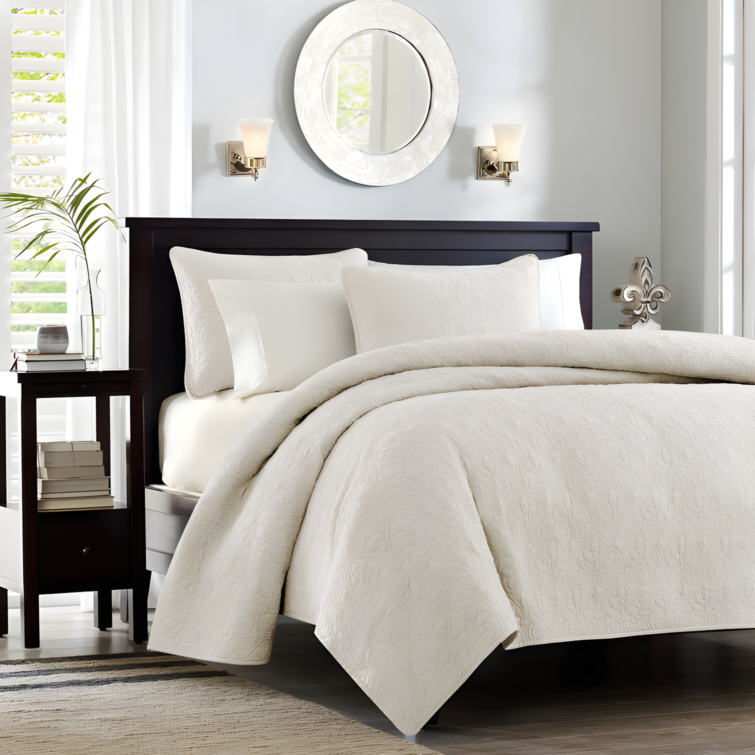 Cream Twin Reversible Microfiber Quilt Set