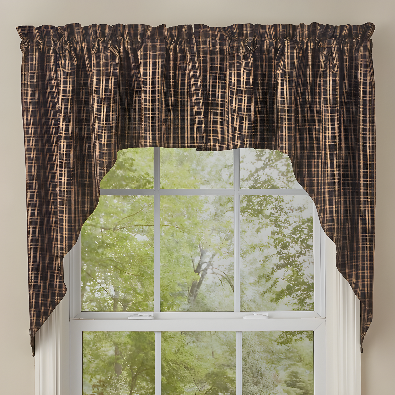 Sturbridge Black and Tan Plaid Cotton Swag Valance