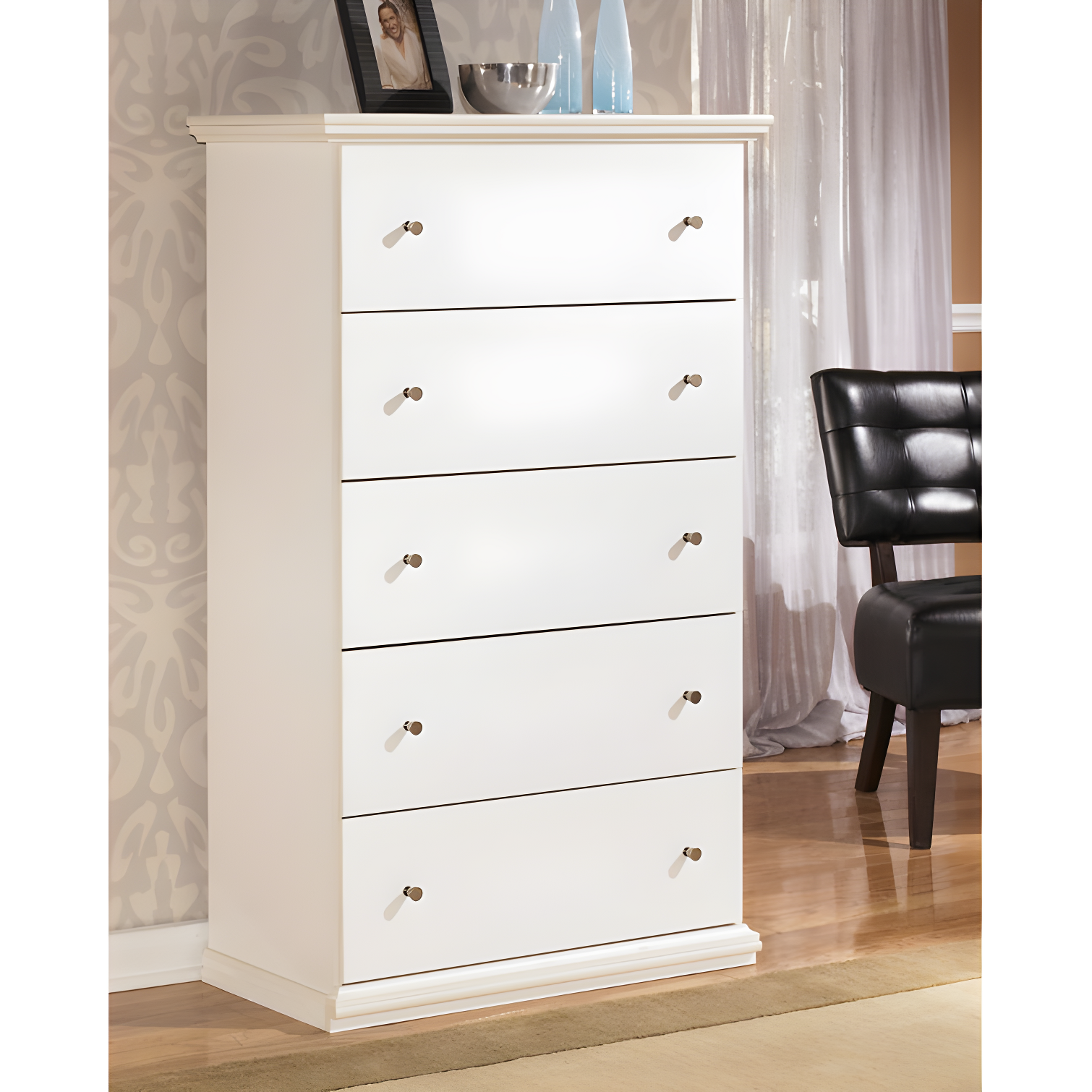 Cottage Charm White 5-Drawer Chest with Deep Storage and Roller Glides