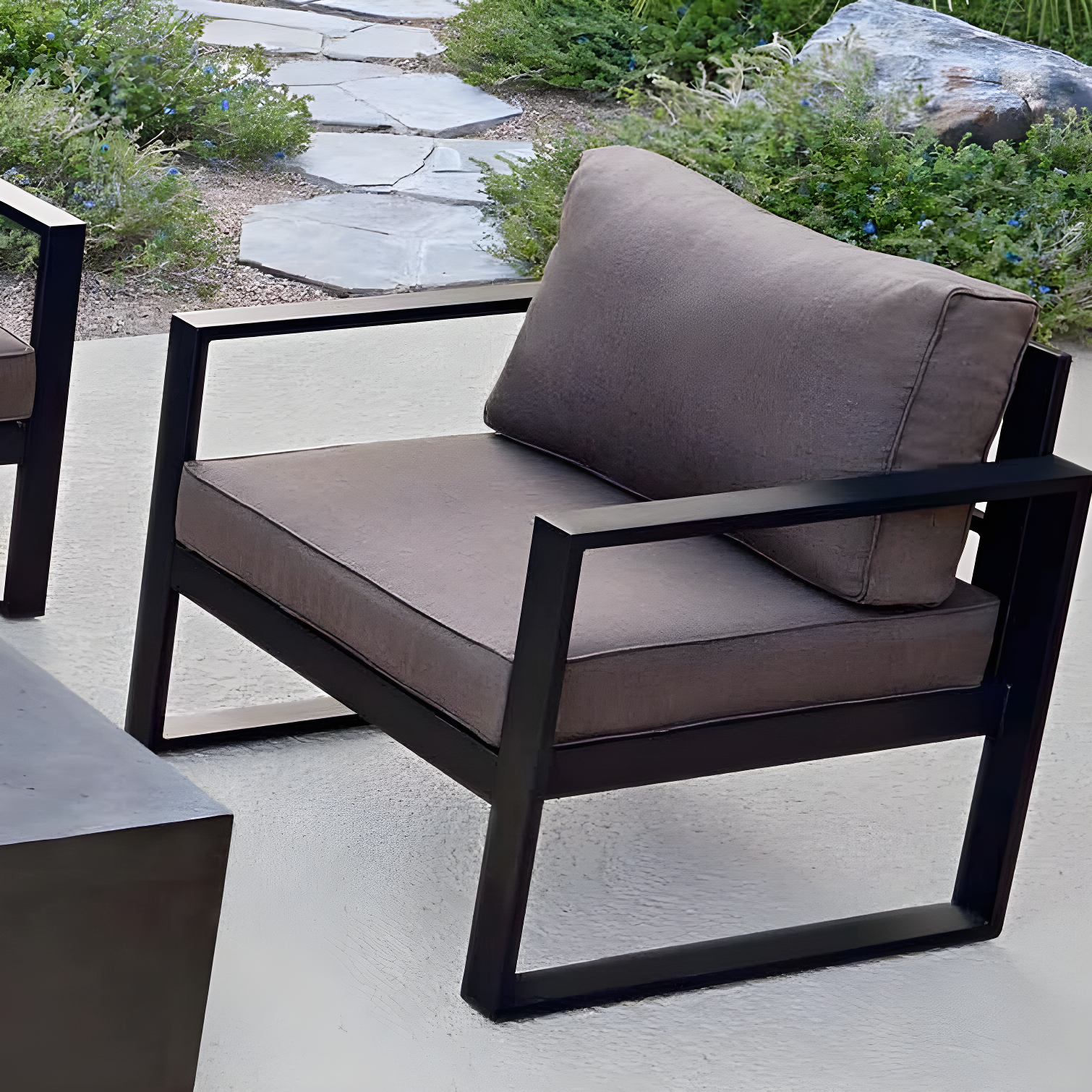 Baltic Black Aluminum Outdoor Chair with Cushions