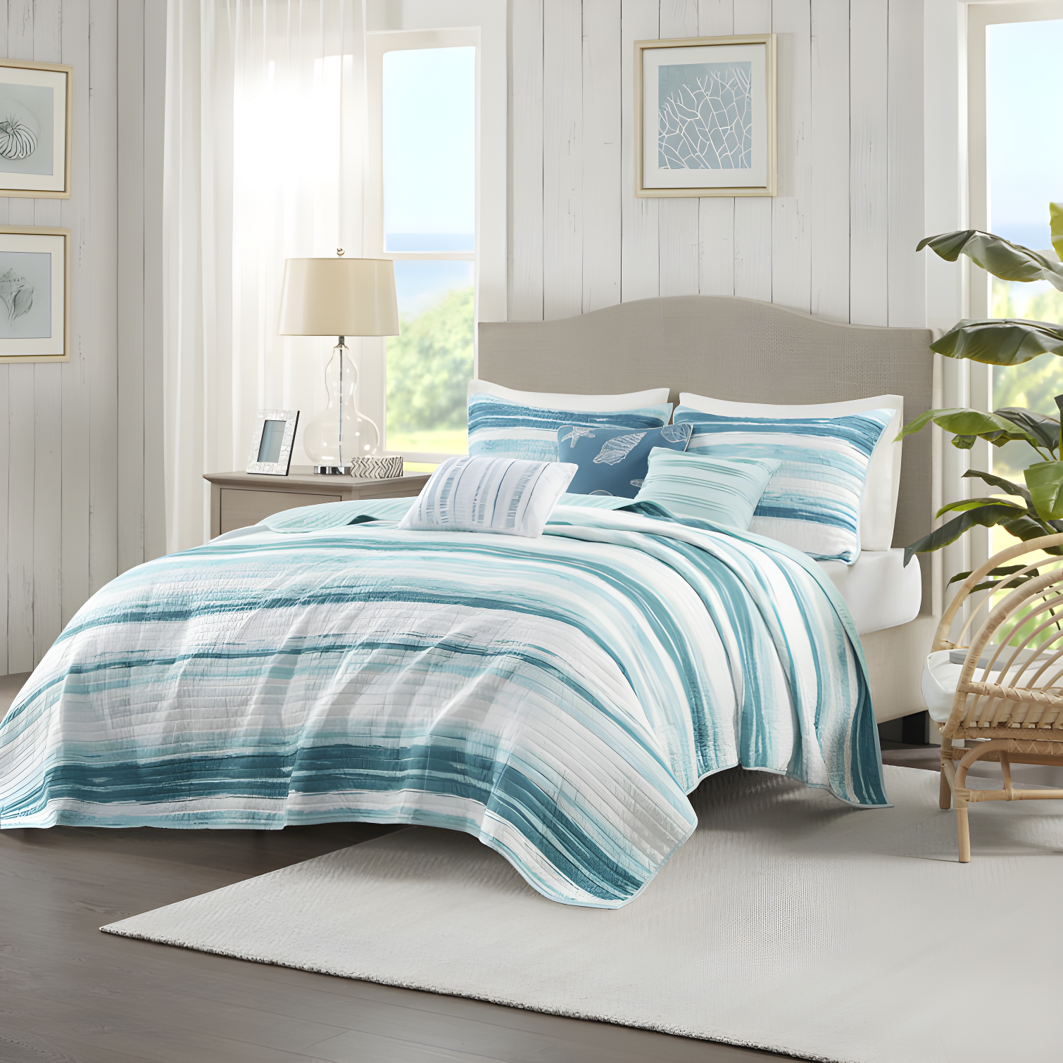 Aqua Reversible Microfiber Full Quilt Set with Decorative Pillows