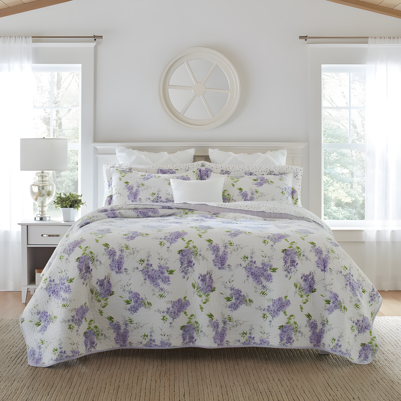 Lilac Wisteria and Green Leaves Reversible Cotton Quilt Set, Full/Queen