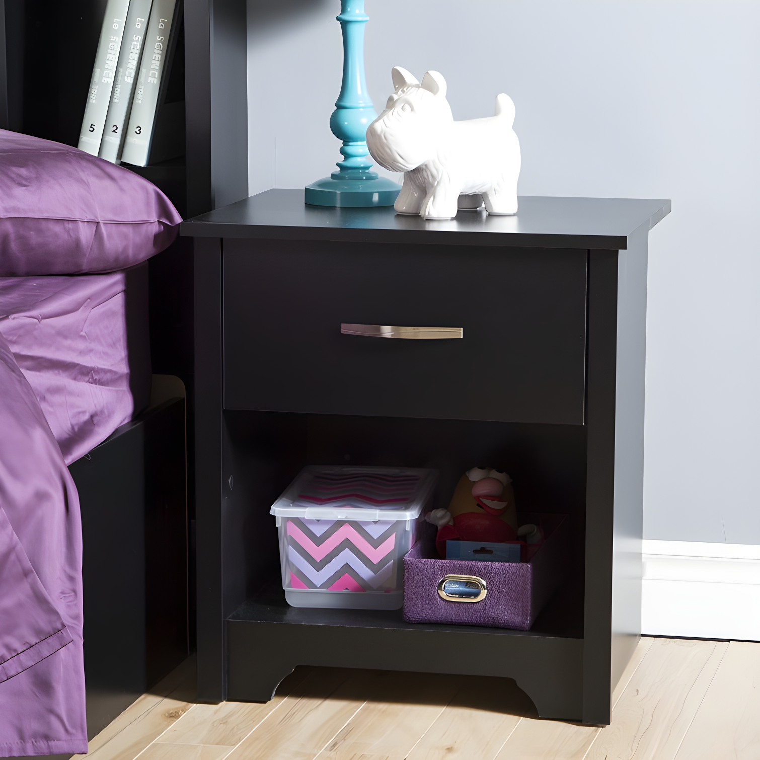 Sleek Pure Black Particleboard Nightstand with 1 Drawer