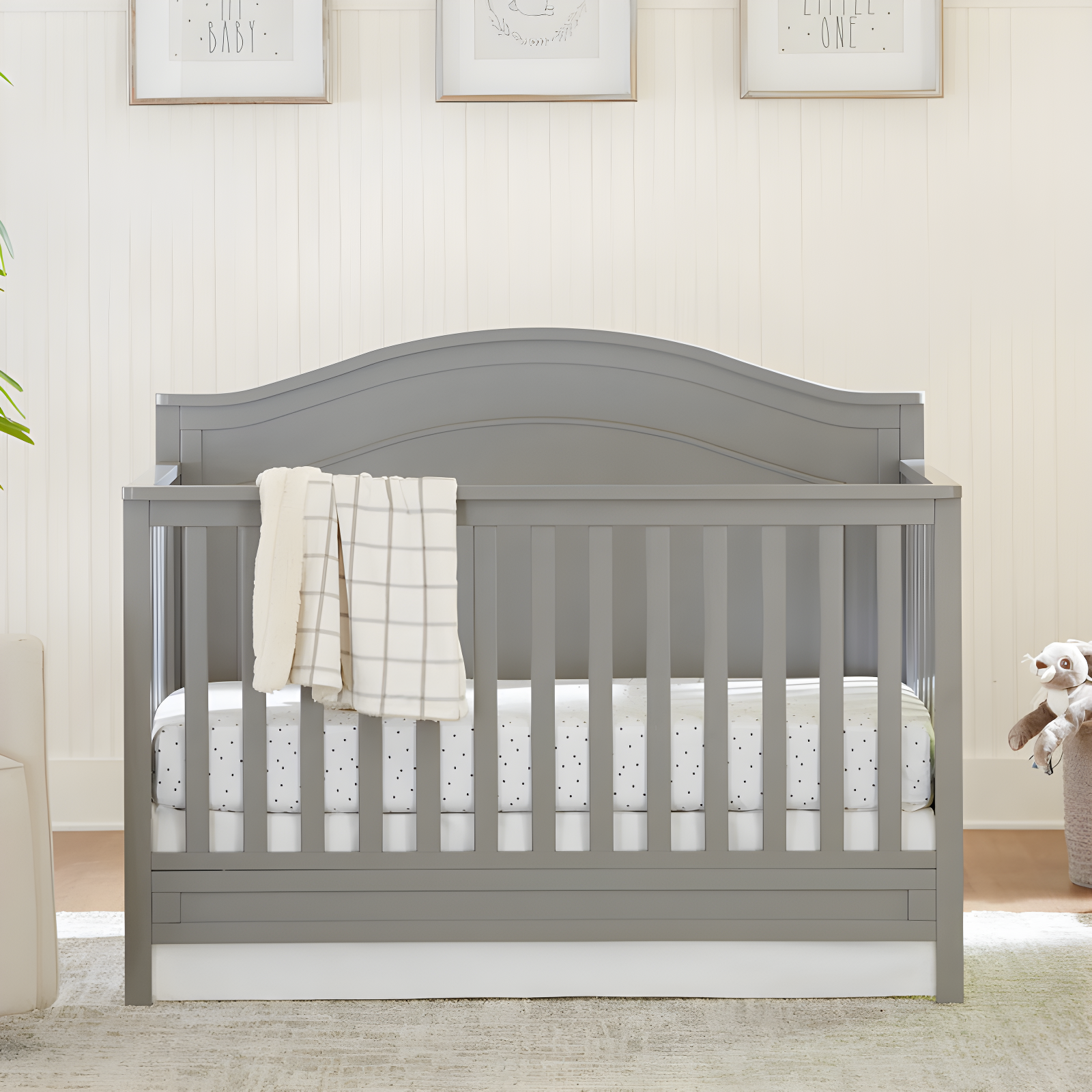 Gray Pinewood 4-in-1 Convertible Crib with Arched Headboard