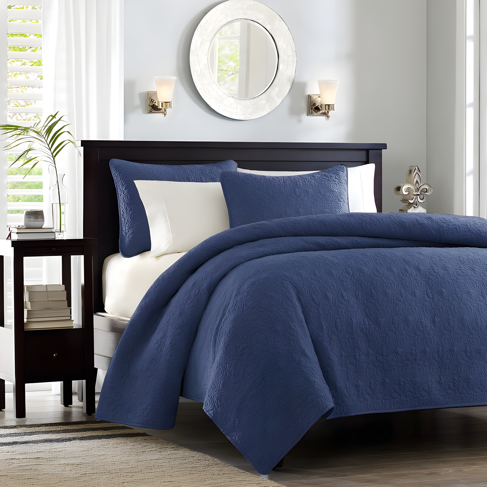 Navy King Reversible Microfiber Quilt Set