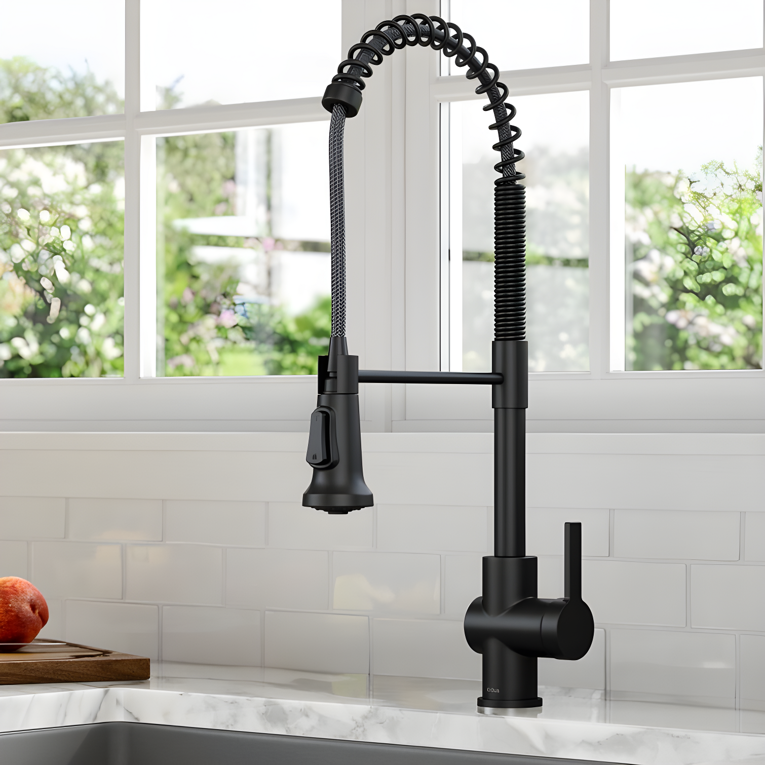 Matte Black Commercial Style Pull-Down Kitchen Faucet with Pull-out Spray