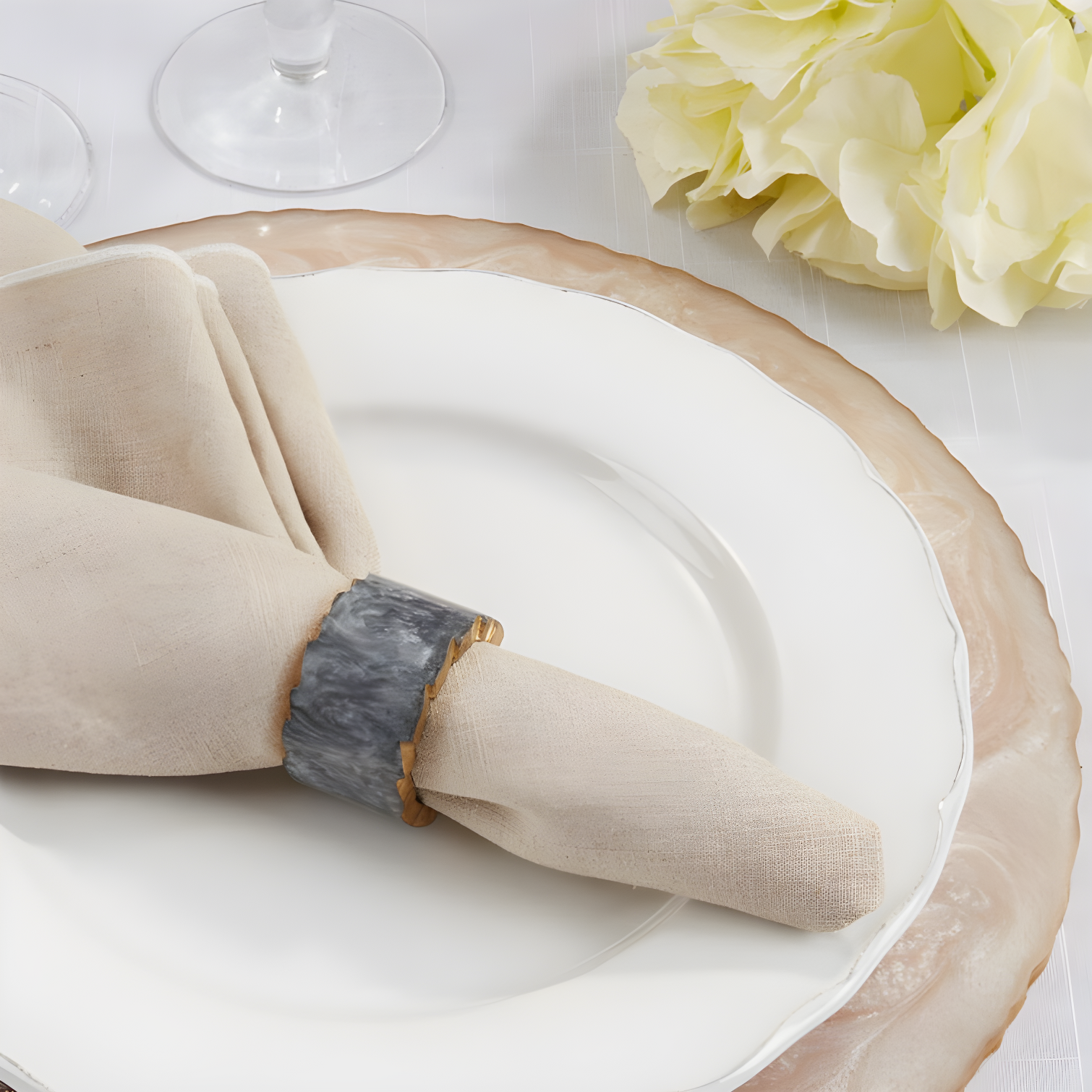 Gray Resin Artistry Circular Napkin Rings, Set of 4