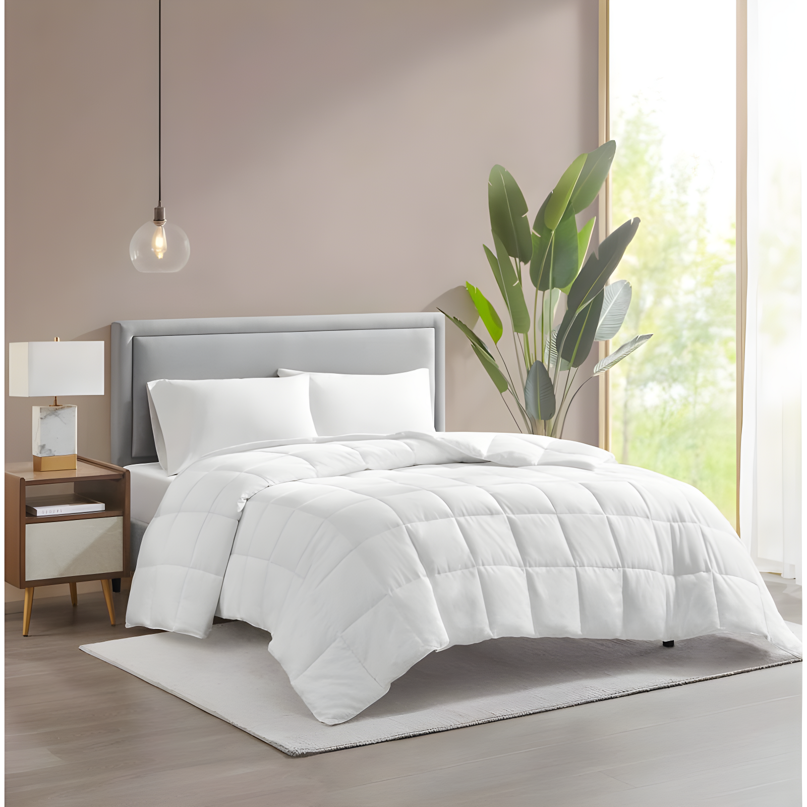 White Cotton Sateen Down Alternative Comforter with 3M Thinsulate (Full/Queen)