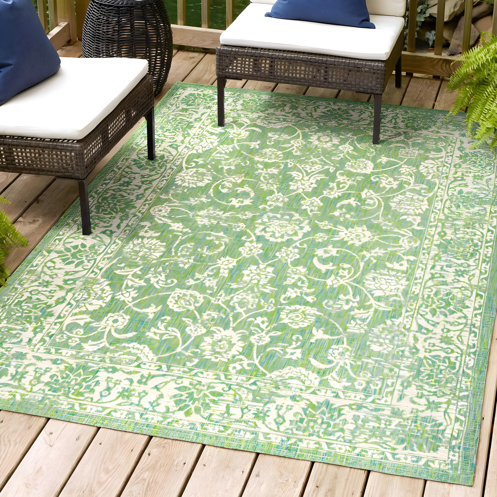 Tela Cream and Green Floral Synthetic 4' x 6' Area Rug