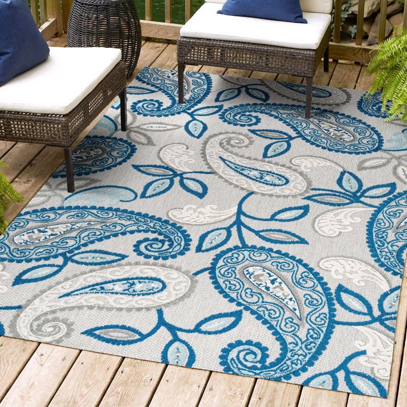 Boho Paisley Blue and Light Gray Synthetic 3x5 Indoor/Outdoor Rug