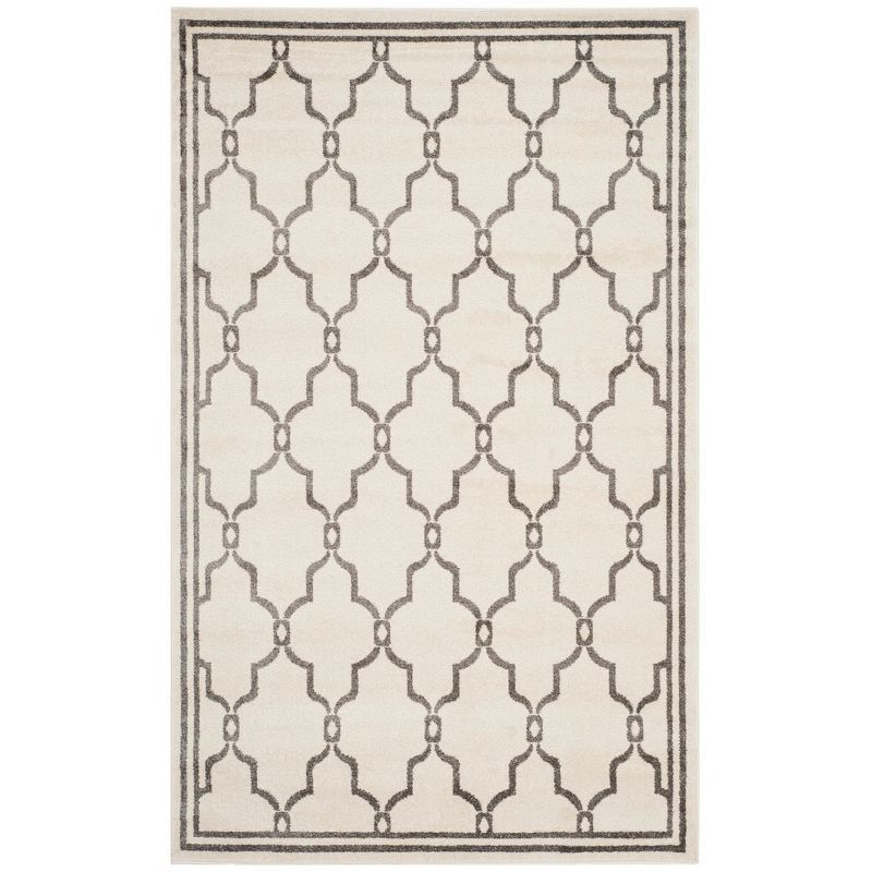 Ivory and Grey Geometric Rectangular Area Rug, 5' x 8'