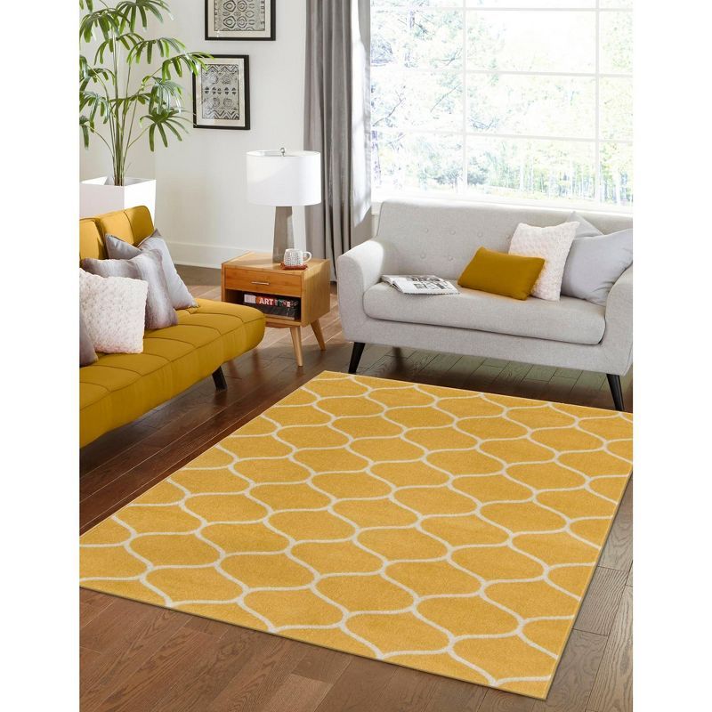 Sunlit Yellow Trellis Frieze 9' x 12' Synthetic Area Rug