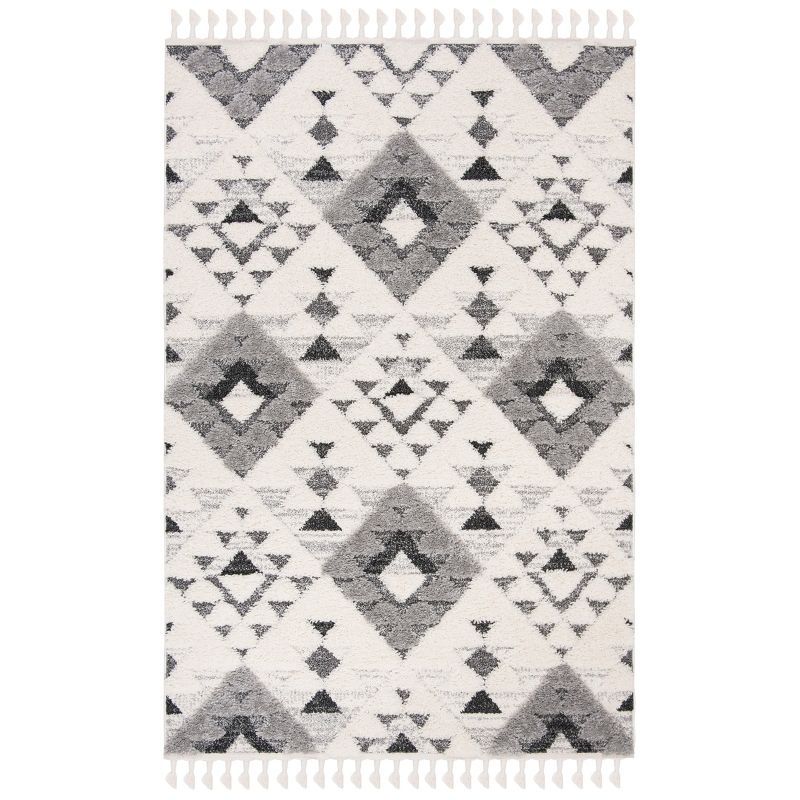 Ivory/Grey Diamond Braided Shag Area Rug 5'3" x 7'6"