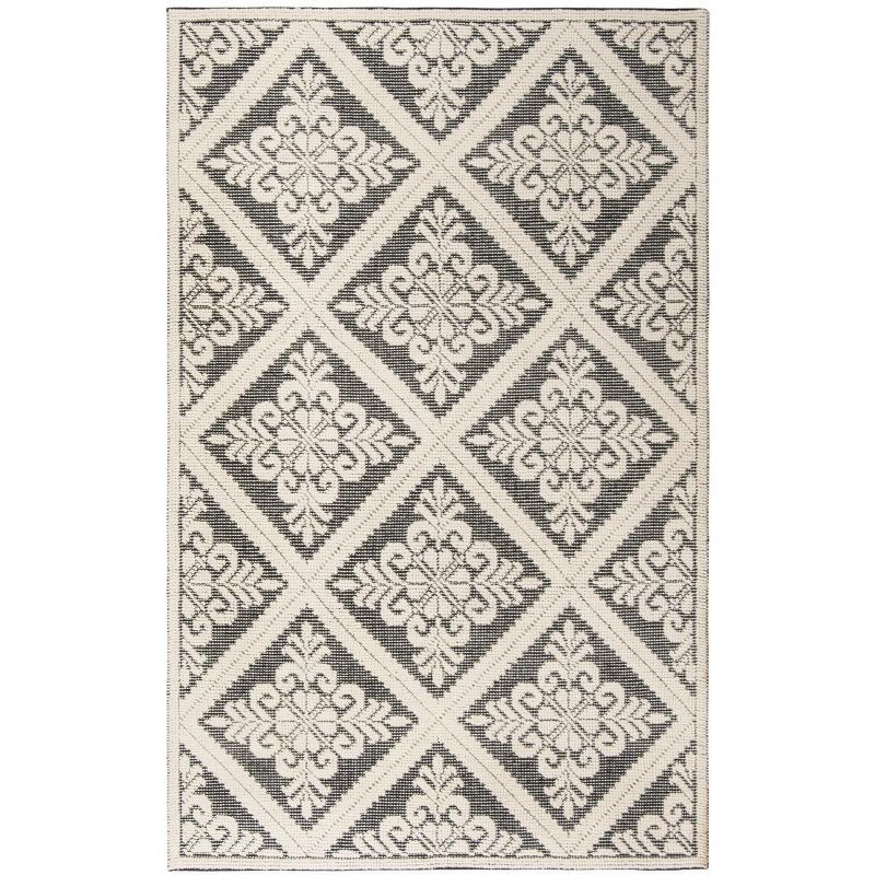 Ivory and Black Hand-Knotted Wool 4' x 6' Area Rug