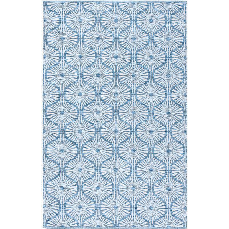 Coastal Charm Ivory and Blue Handwoven Cotton Blend 5' x 8' Rug