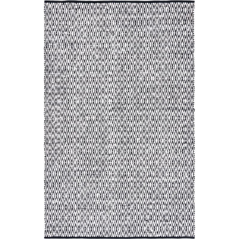 Coastal Charm Black Cotton 4' x 6' Handwoven Ikat Area Rug