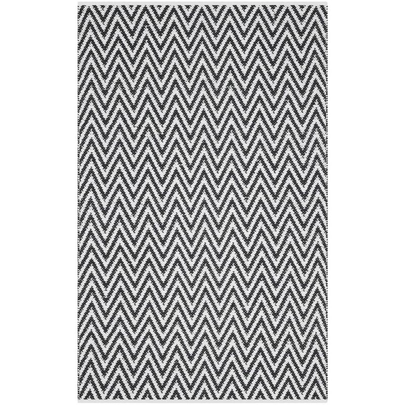 Handwoven Black and Ivory Cotton Chevron Area Rug, 4' x 6'