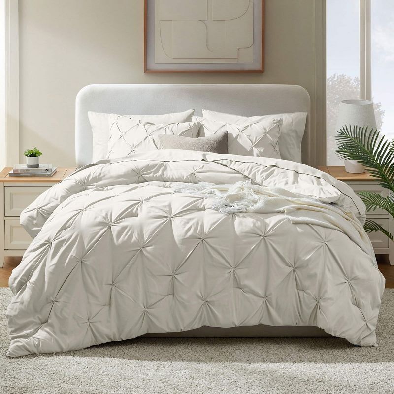 King Off White Microfiber Down Alternative 7-Piece Bedding Set